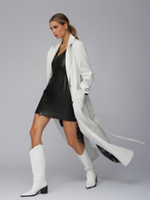 Женский белый кожаный плащ с поясом