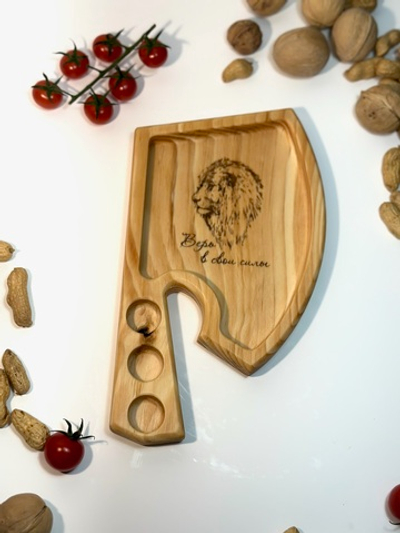 Сервировочная доска "Топор" (с углублением).