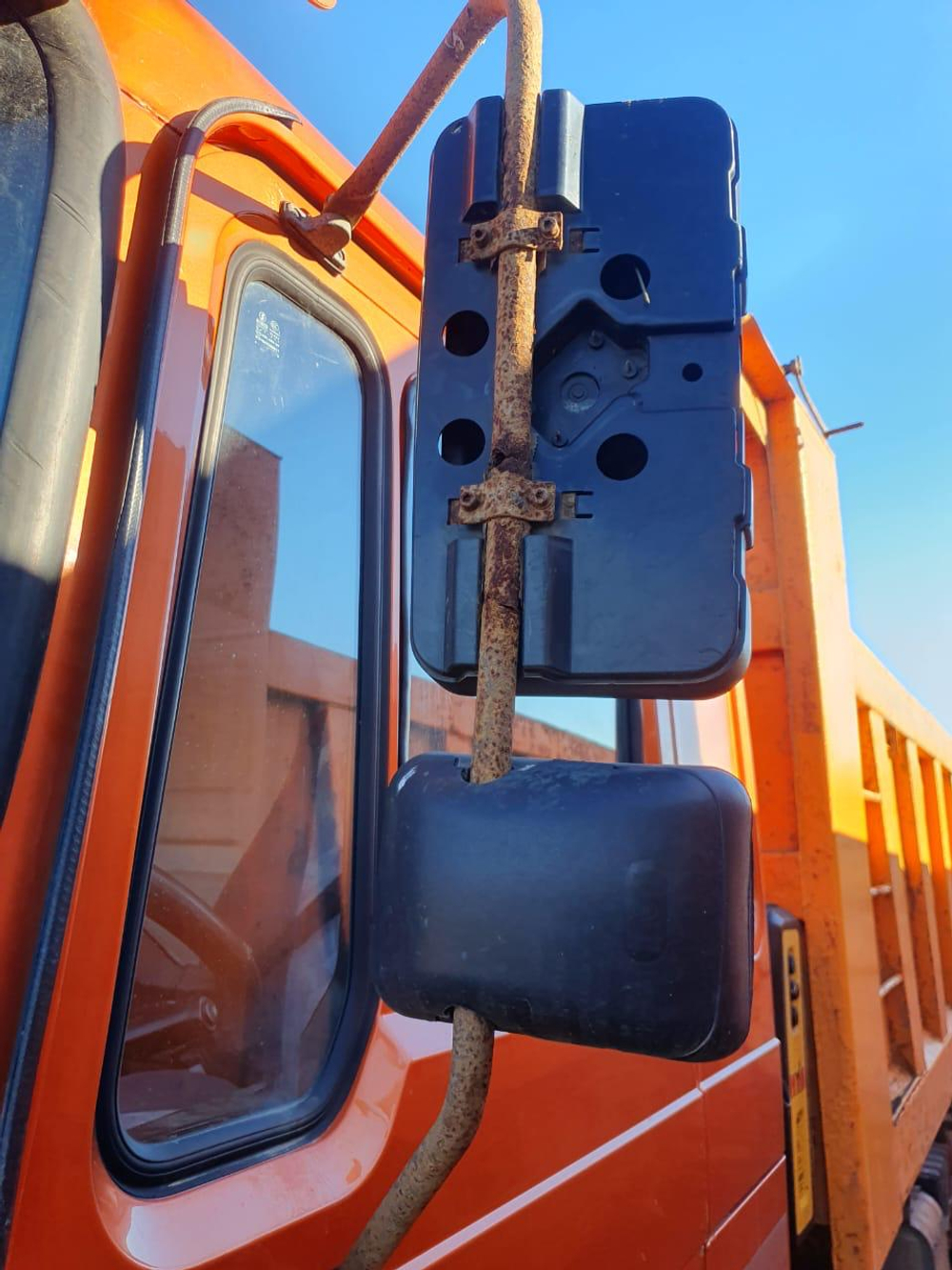 Shacman (Shaanxi) SX* 6x4 Самосвал SX33186T366 (Дизельный, 11,6 л, 375 л.с., МТ)