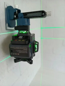 Уровень лазерный / Нивелир оптический комплект