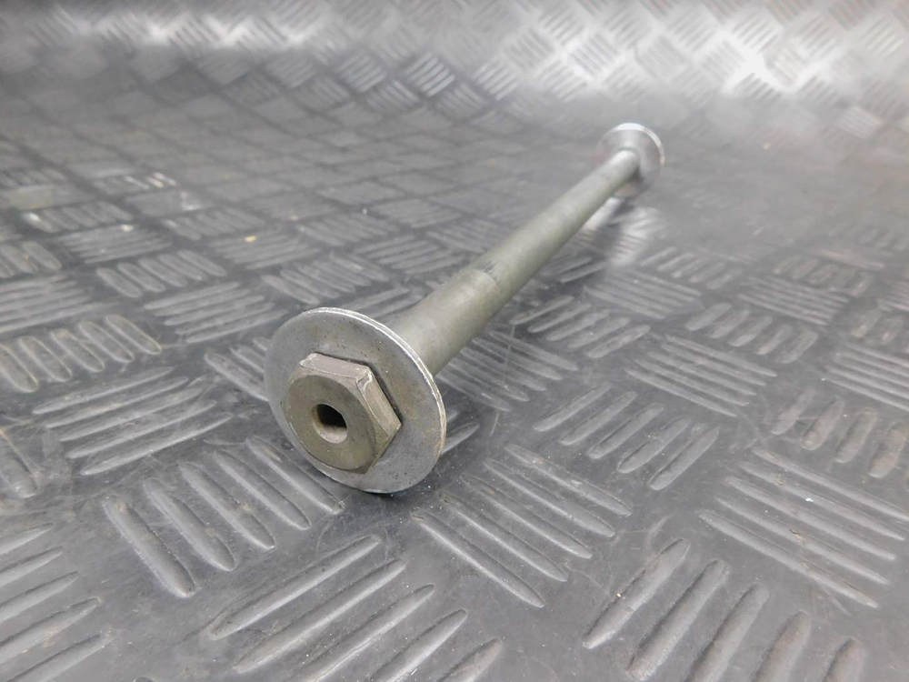 Ось заднего колеса Yamaha TDM850 RN03J 2001