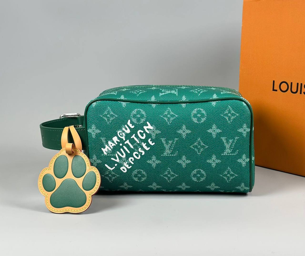 Несессер Louis Vuitton