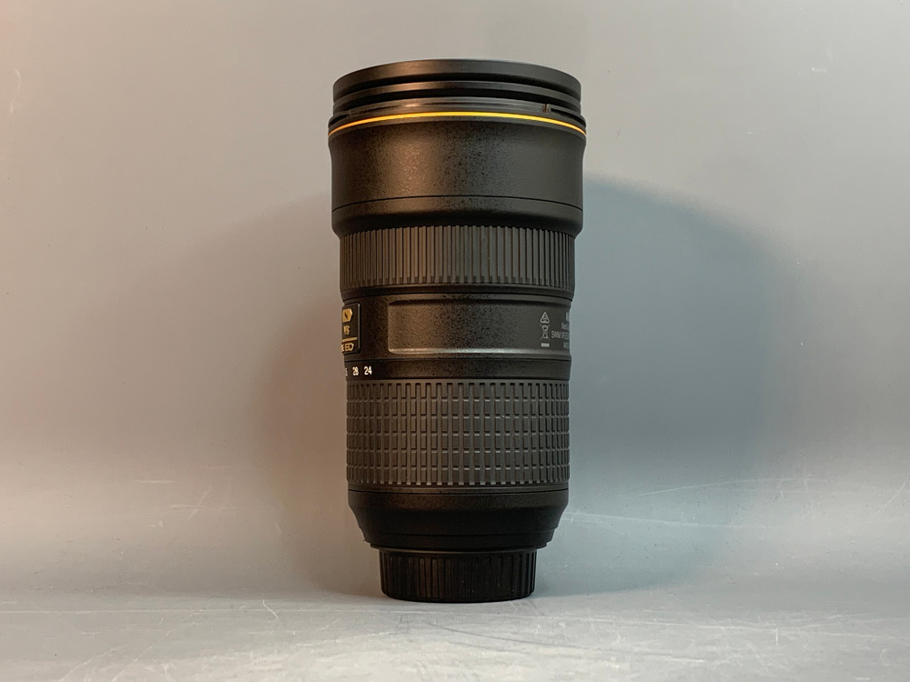 Nikon 24-70mm 2.8E ED VR AF-S Nikkor в состоянии нового