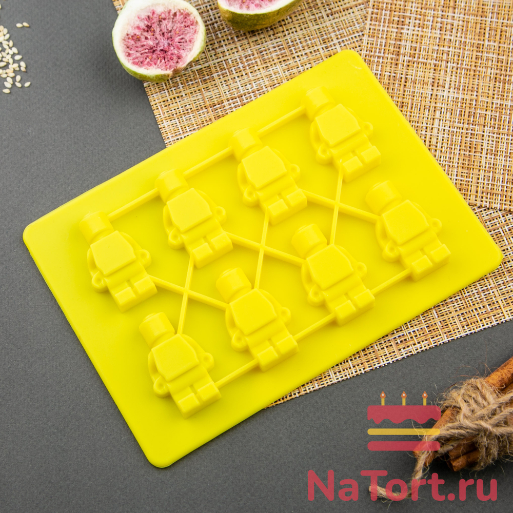 Форма силиконовая для шоколада «Конструктор человечки», 8 ячеек