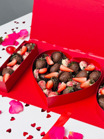 Потрясающая премиум коробка клубники в шоколаде «I love ❤️ u»