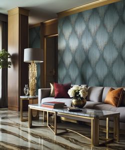 Papis Loveday Fashion Icon