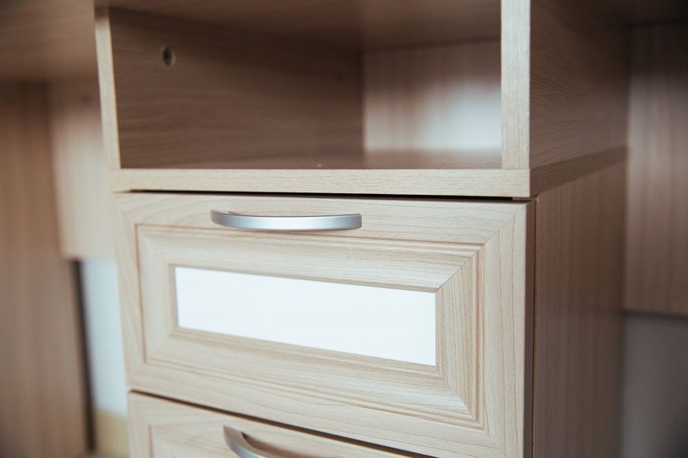 Стол письменный с ящиками Дуб Табачный/Чёрный Графит, МАРКЕ, 120х60х75,5 см