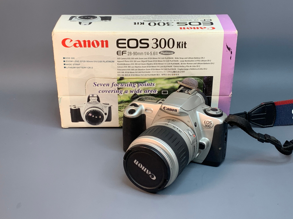 Canon EOS 300 kit EF 28-90mm 4-5.6 II