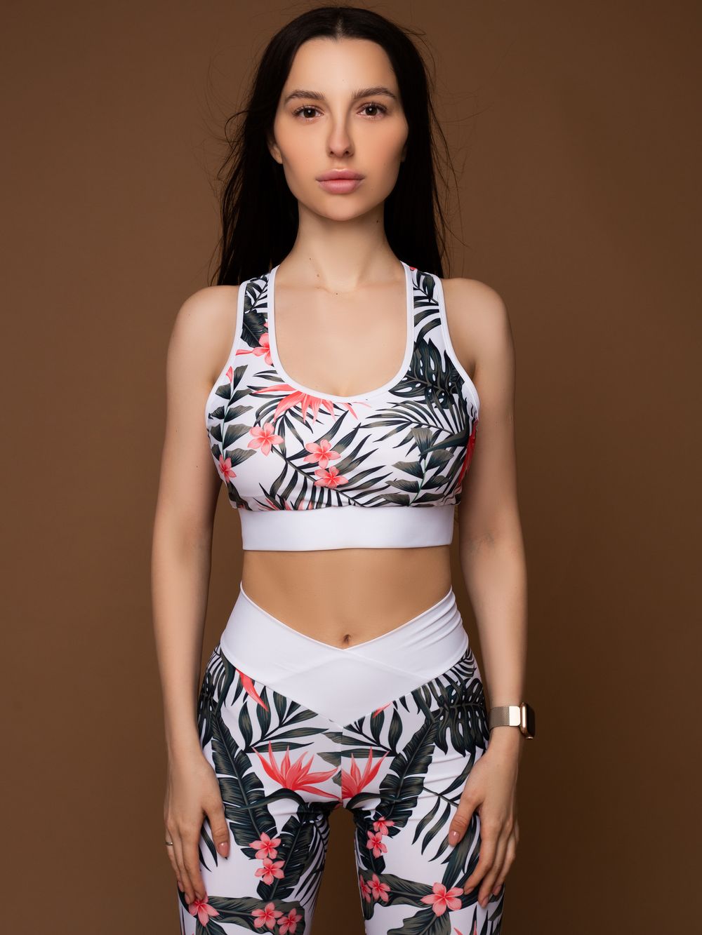 Топ White Flowers