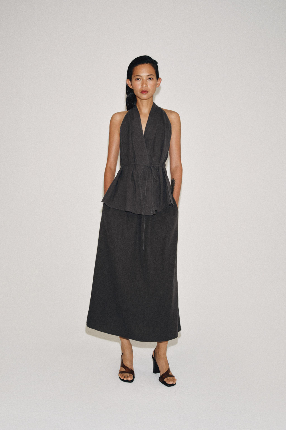 ZARA ЛЬНЯНОЙ ТОП НА ЗАПÁХЕ — ZW COLLECTION, АНТРАЦИТОВО-СЕРЫЙ