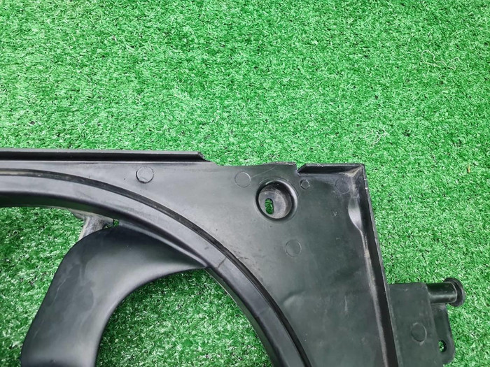 Диффузор с вентилятором Renault Logan 2 (14-22)