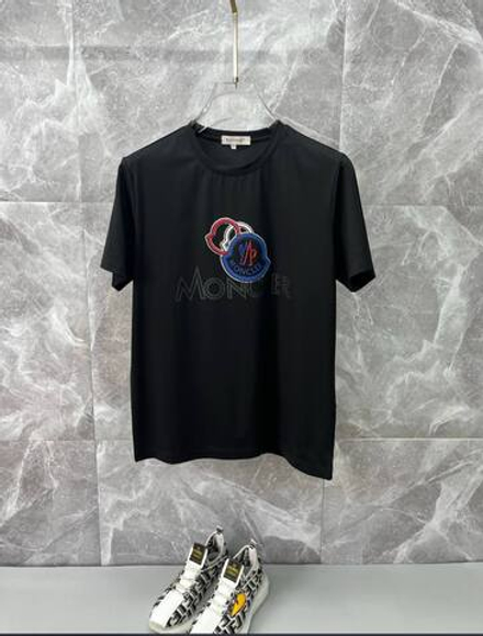 Футболка Moncler