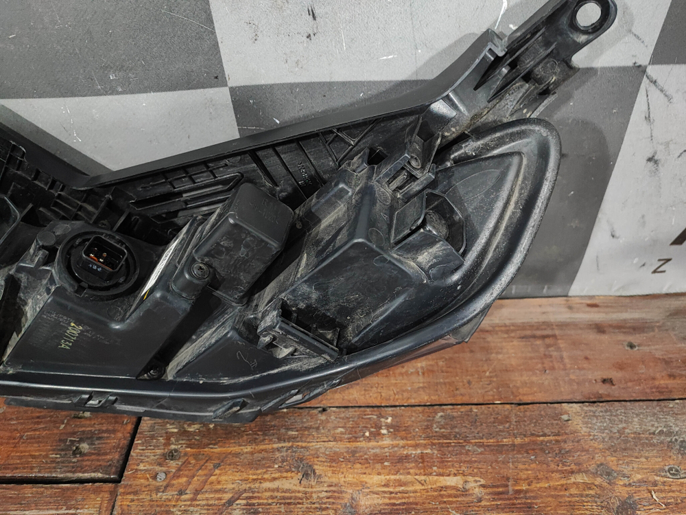 Фара правая ДХО Hyundai Santa Fe 4 (TM) 18-21 Б/У Оригинал 92208S1000