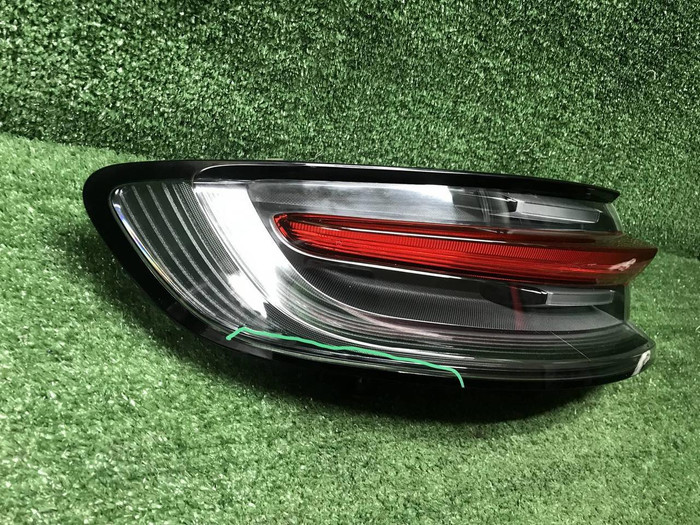 Фонарь левый внешний Porsche Macan 95b (2018-н.в.)