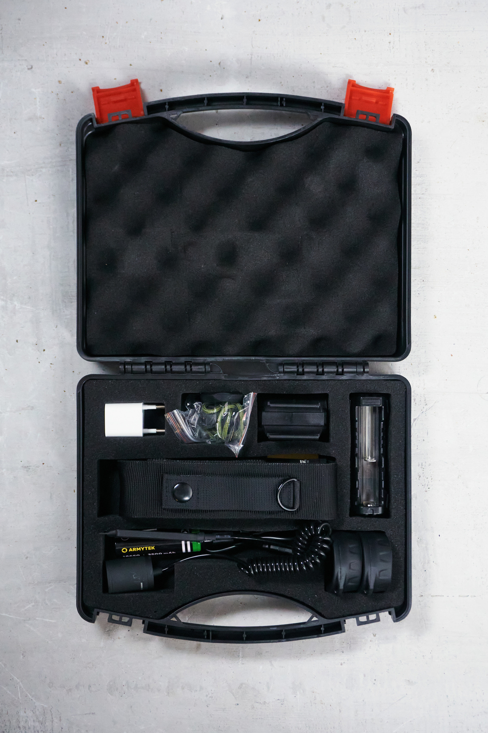 Охотничий набор Armytek Predator Pro Hunting Kit