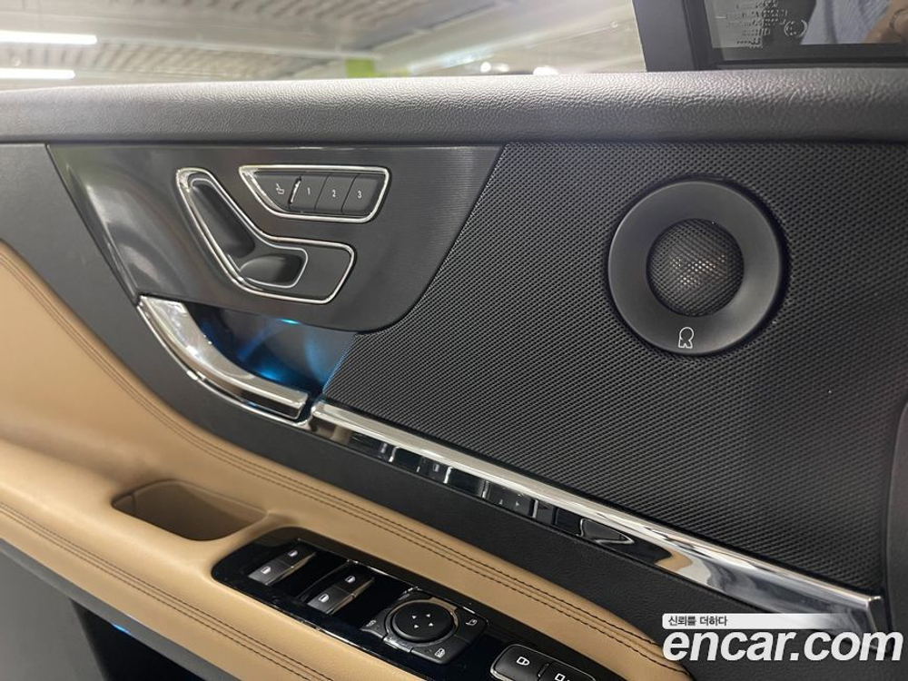 Lincoln Corsair 2.0 Reserve AWD (04.2021)