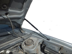 Амортизатор (упор) капота на Subaru Forester 07-02(SG, с 2002 по 2008 г.в.)Autoinnovation