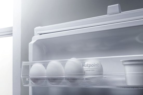 Встраиваемый холодильник Hotpoint-Ariston B 20 A1 FV C/HA