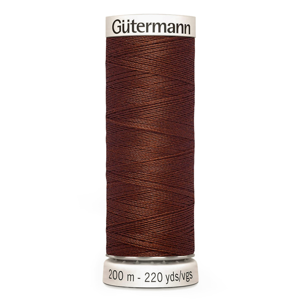 01 Нить Sew-All 100/200 м для всех материалов, 100% полиэстер Gutermann 748277 (230 трюфельный)