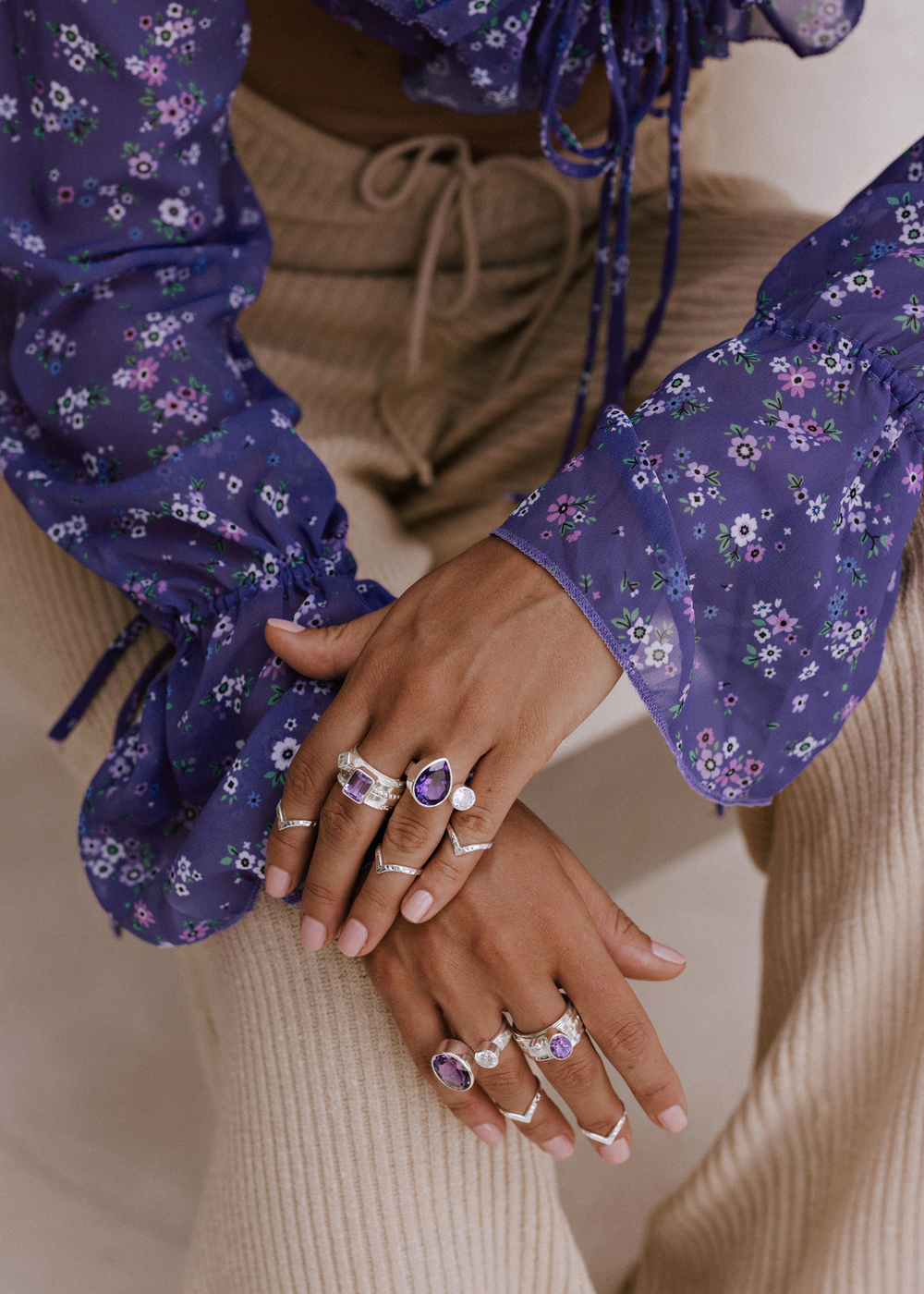 Кольцо «Мозаик» раф прямоугольный с аметистом и ромбом белый циркон