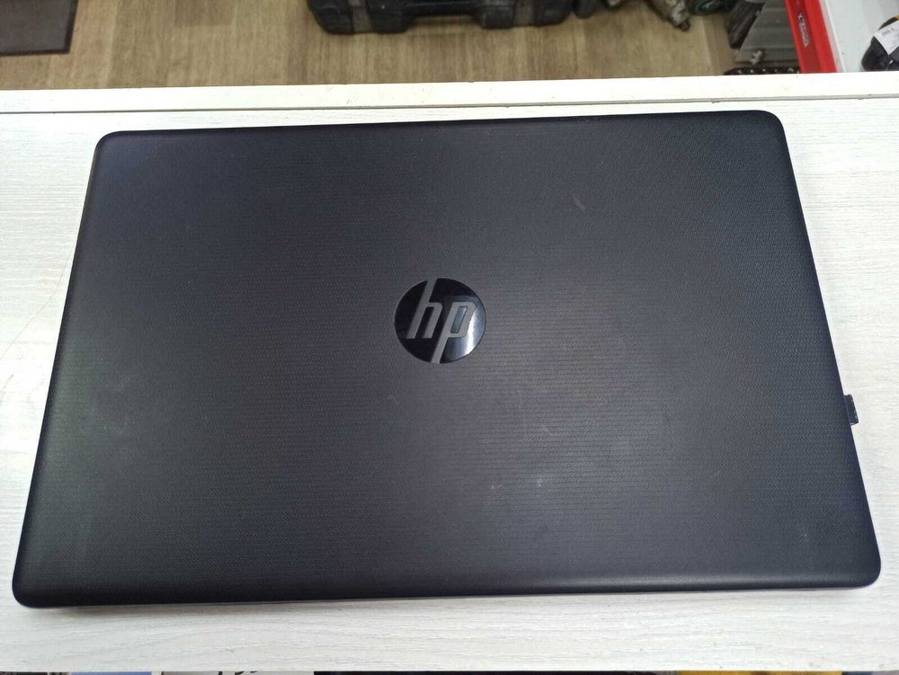 Ноутбук HP 15-da0067ur