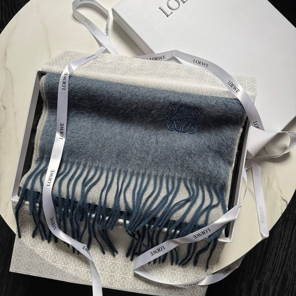 Шарф Loewe