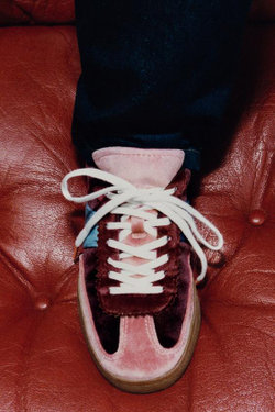 ZARA КРОССОВКИ ИЗ БАРХАТА, РОЗОВЫЙ