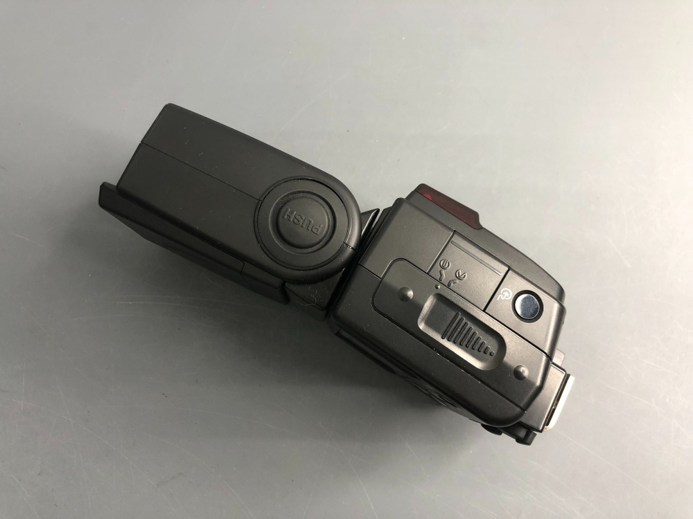 Nikon Speedlight SB-600