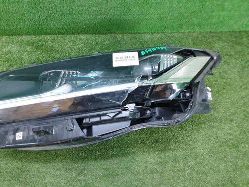 Битая Фара левая VW Touareg 3 (2018-н.в.) LED