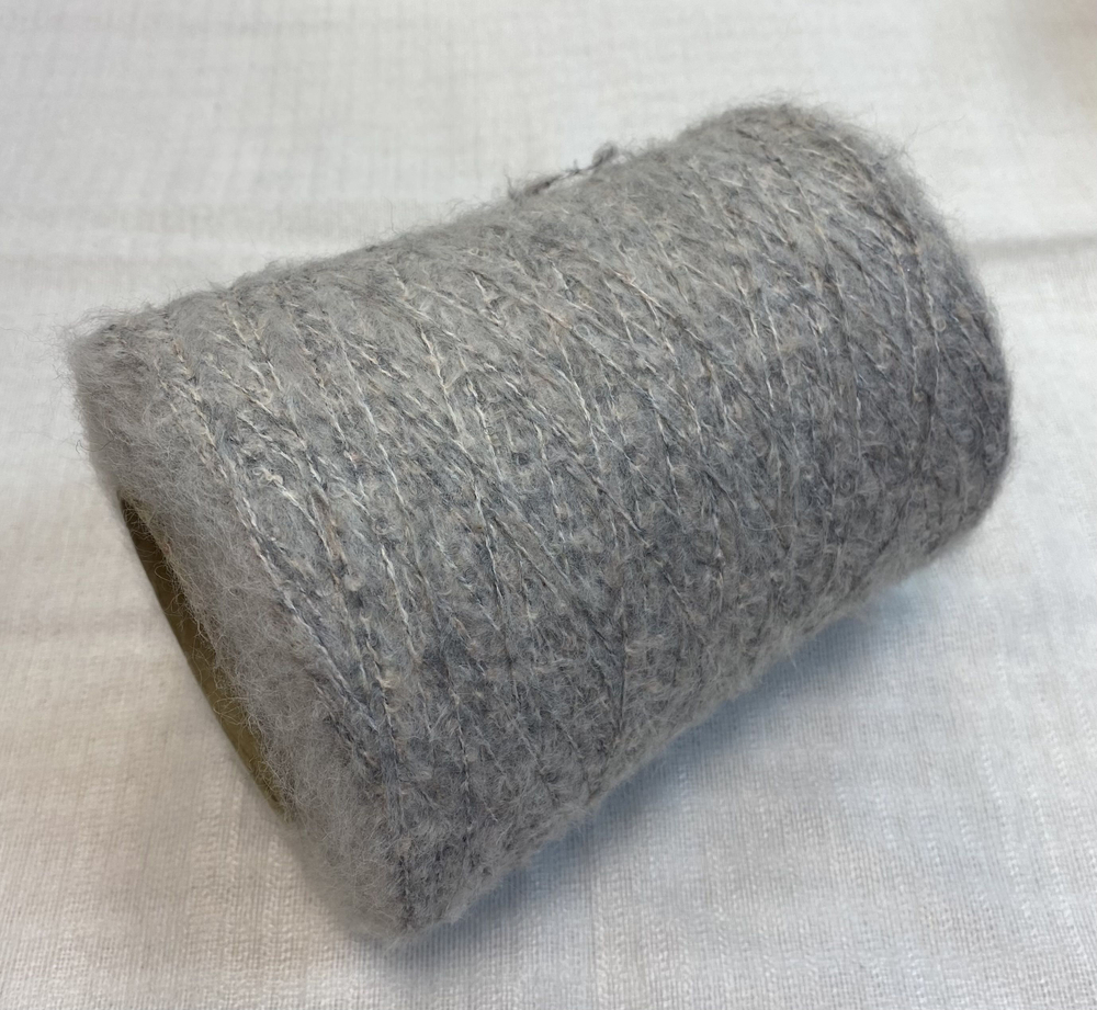 Пряжа на бобине (Италия) 36% хлопок 17% ангорка 13% меринос 34% п/а 100г-510м 345г