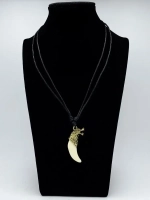 Амулет подвеска оберег Волчий Клык Зуб Волка талисман на шею