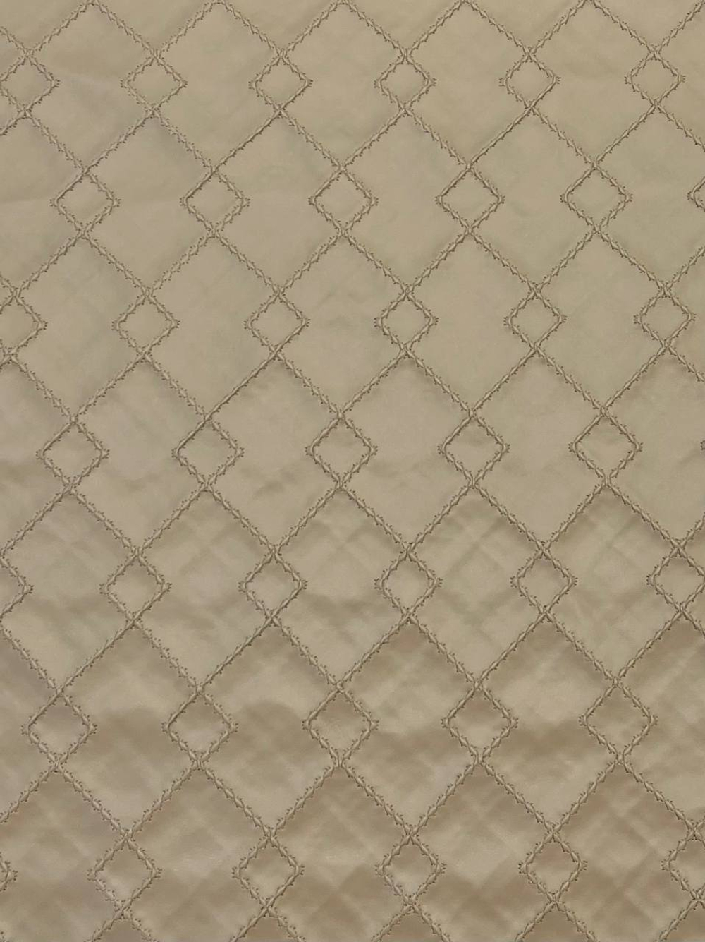 Искусственная кожа на дублерине бежевая с геометрией