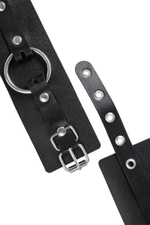 Черные оковы из толстой кожи с люверсами