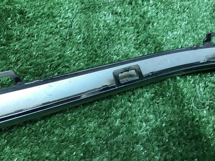 Молдинг бампера левый Mercedes GLS x167 19-24 AMG