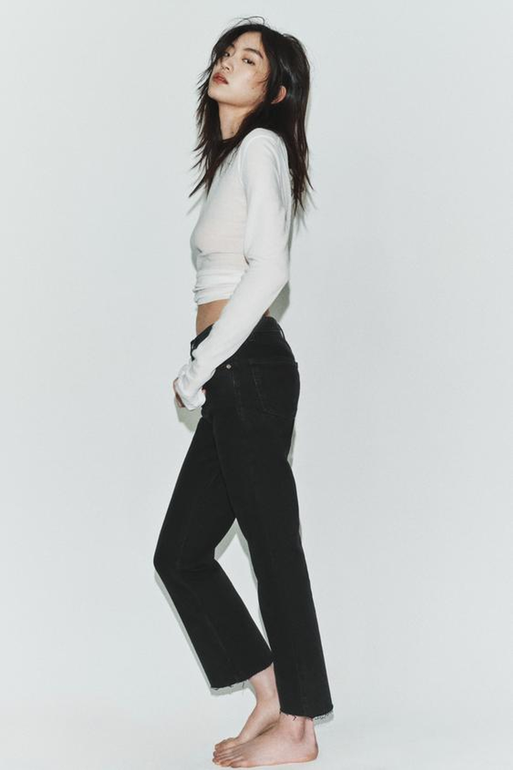 ZARA ДЖИНСЫ TRF CROPPED FLARE С ВЫСОКОЙ ПОСАДКОЙ, ЧЕРНЫЙ