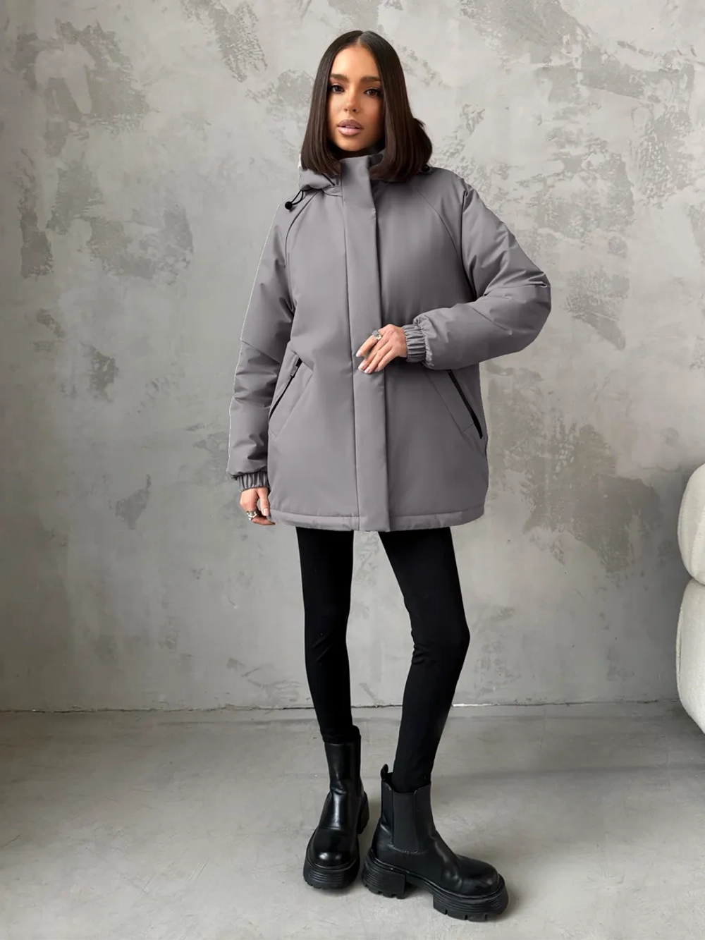 Куртка весенняя удлиненная с капюшоном