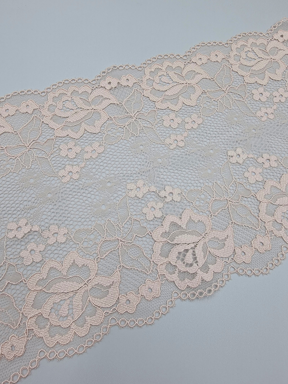 Кружево эластичное персик КС117 (17,5 см)