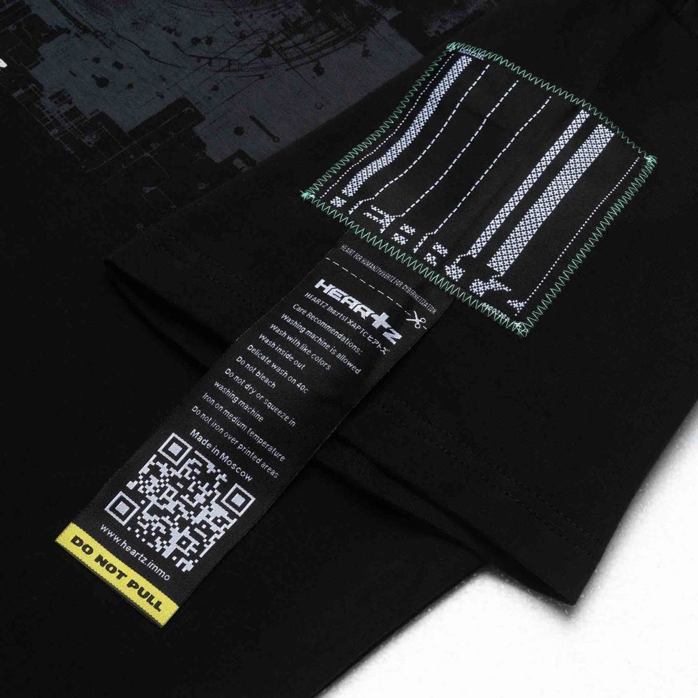 Футболка Heartz The Future черная