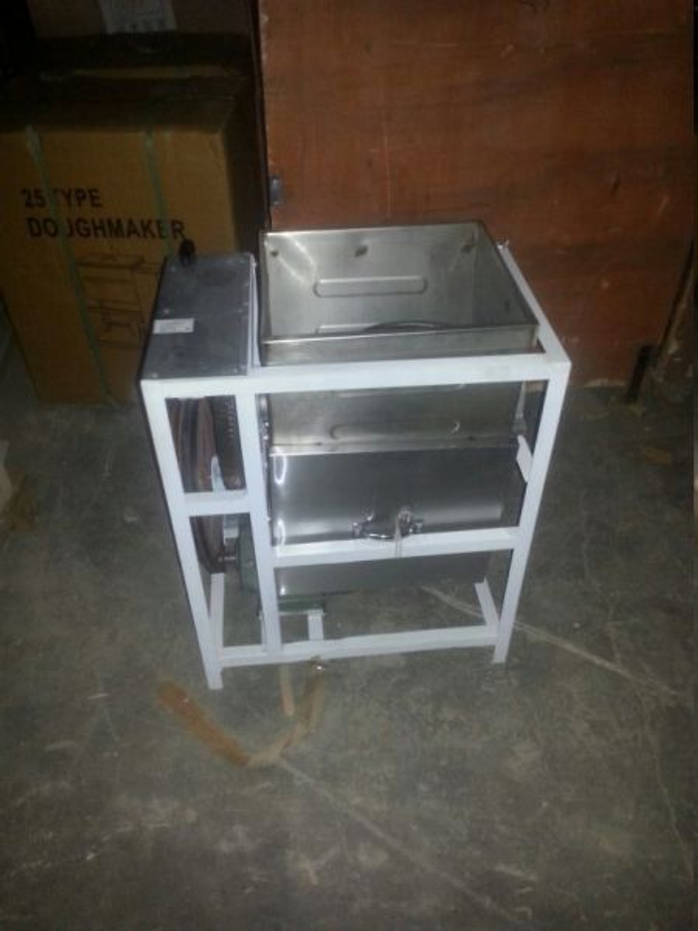 Тестомес горизонтальный CY-25 Foodatlas