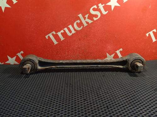 Тяга реактивная задняя