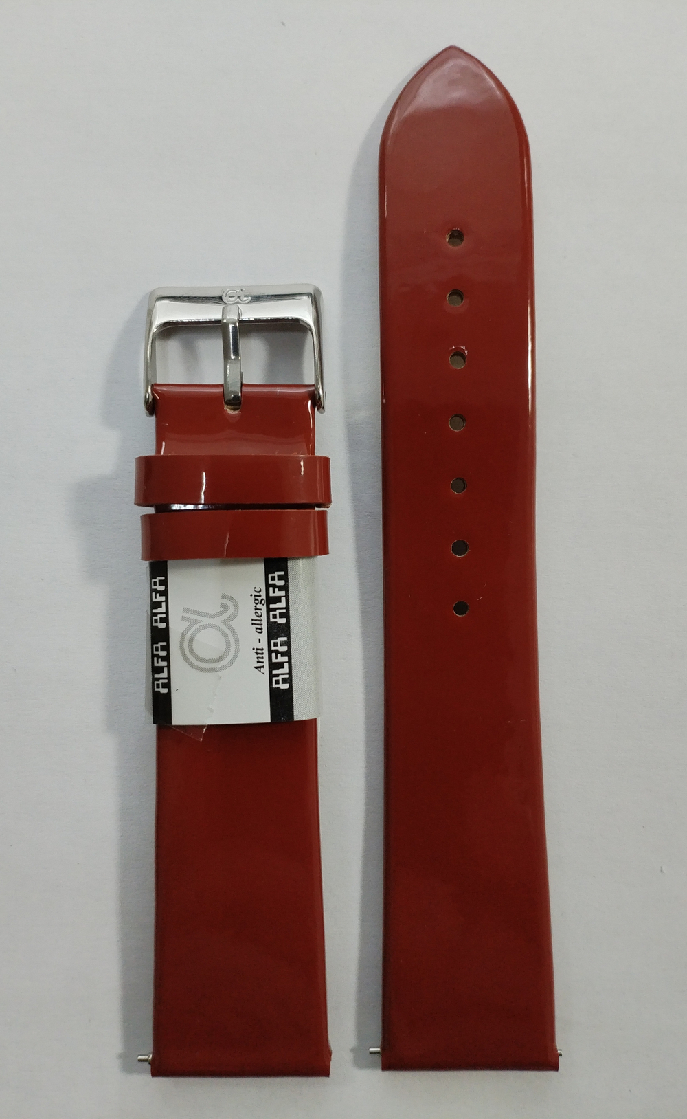 22 мм. Ремень кожаный. Гладкий лаковый.