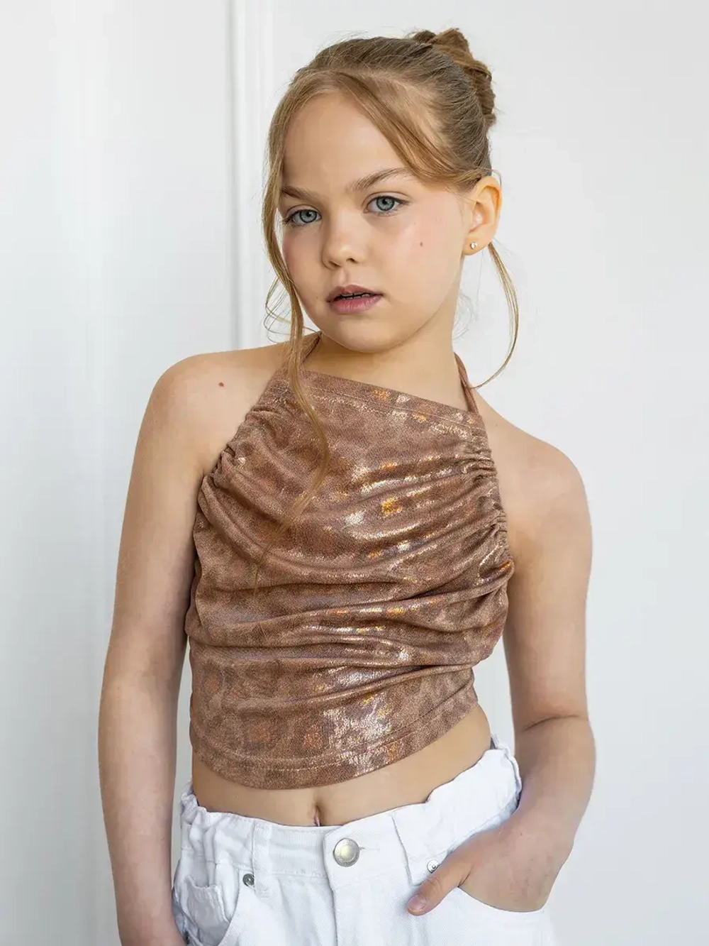 Летний топ для девочки на завязках