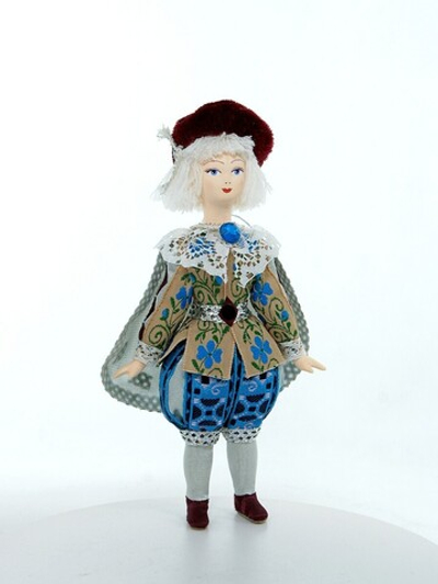 Подвесная фарфоровая кукла Паж. Сувенир ручной работы
