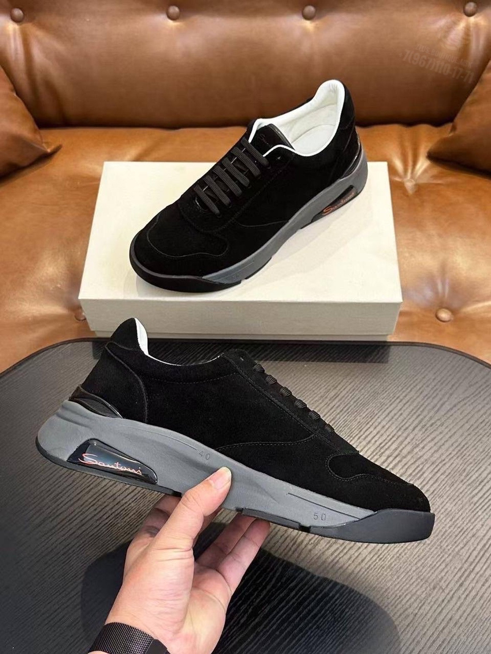 Кроссовки Santoni