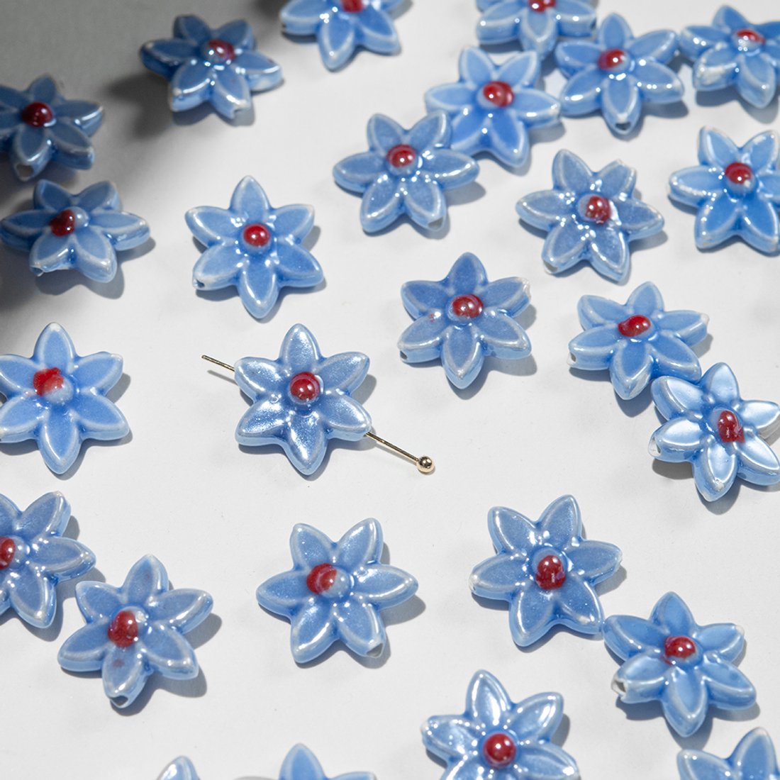 Бусина в форме цветка, 17*15,5мм, синяя, глазурированный фарфор