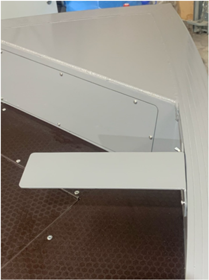 Площадка под эхолот (на планширь в Т-паз)