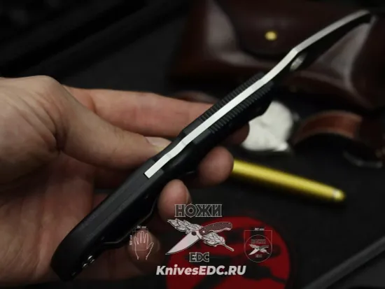 Складной нож Spyderco Matriarch 2 C12SBK2 c клинком из стали VG-10, рукоять FRN