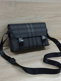 Сумка-мессенджер Burberry