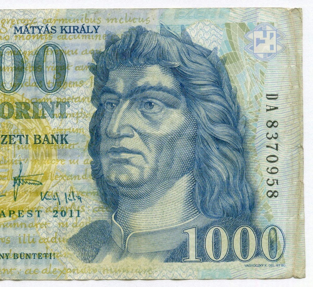Банкноты Венгрия 500 и 1000 форинтов 2011 год. VF