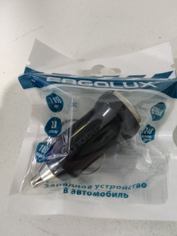Автомобильное зарядное устройство ERGOLUX ELX-CA01P-C02 1xUSB, 12V, 5V/2А, LED черное, в пакете